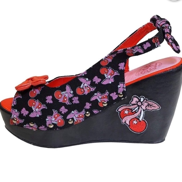 Too Fast Cherry Wedges - Picture 3 of 6